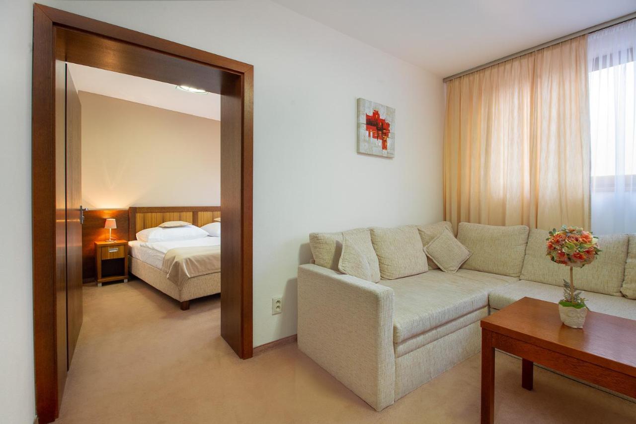 Hotel Academic Zvolen Ngoại thất bức ảnh