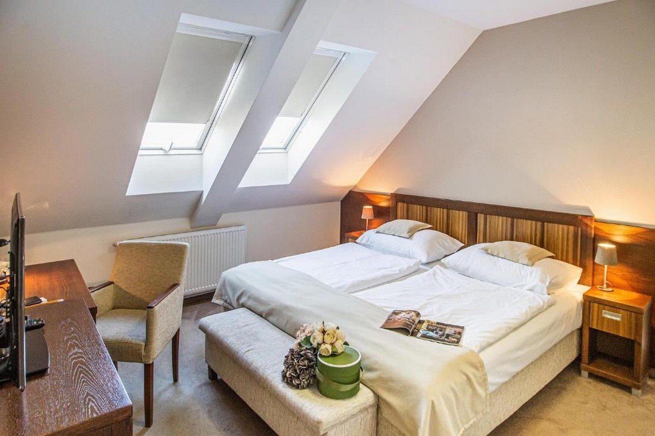 Hotel Academic Zvolen Ngoại thất bức ảnh