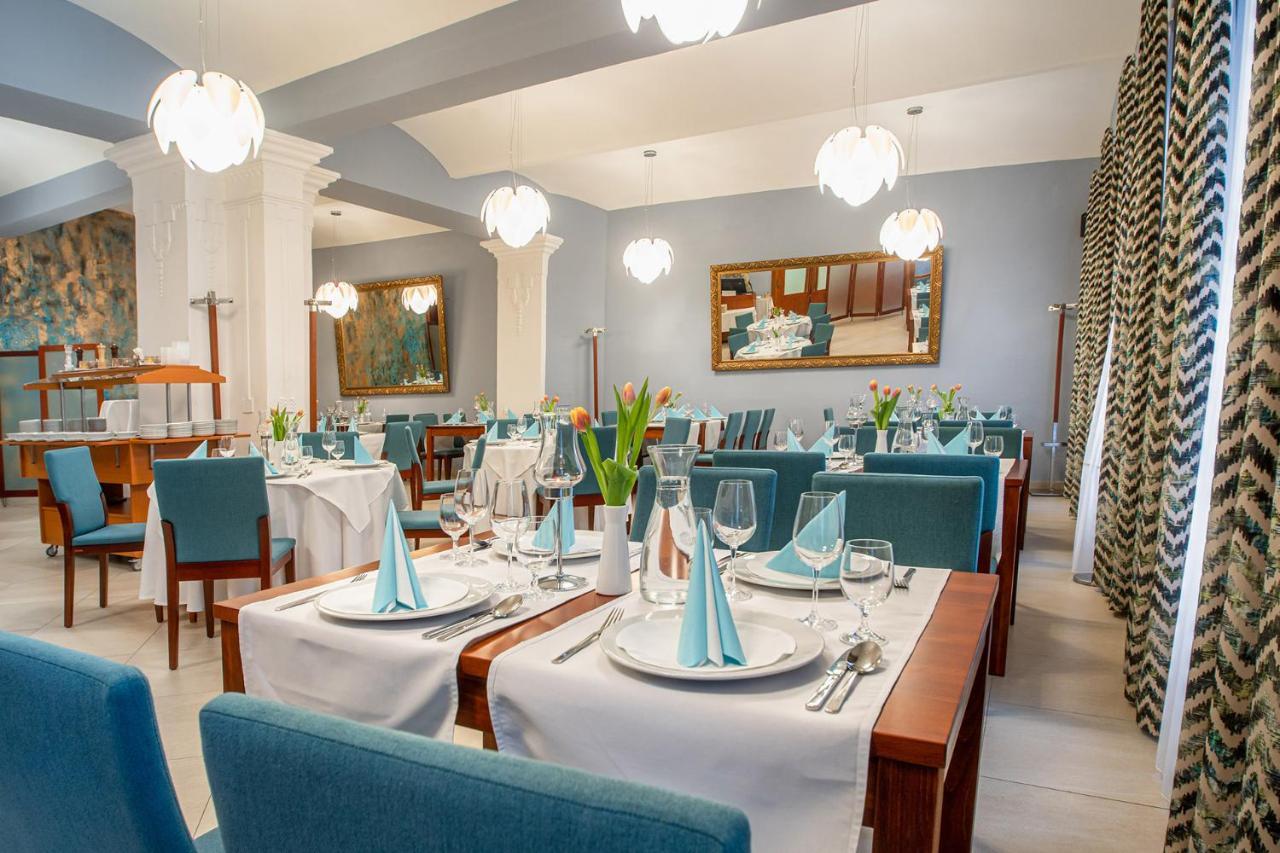 Hotel Academic Zvolen Ngoại thất bức ảnh