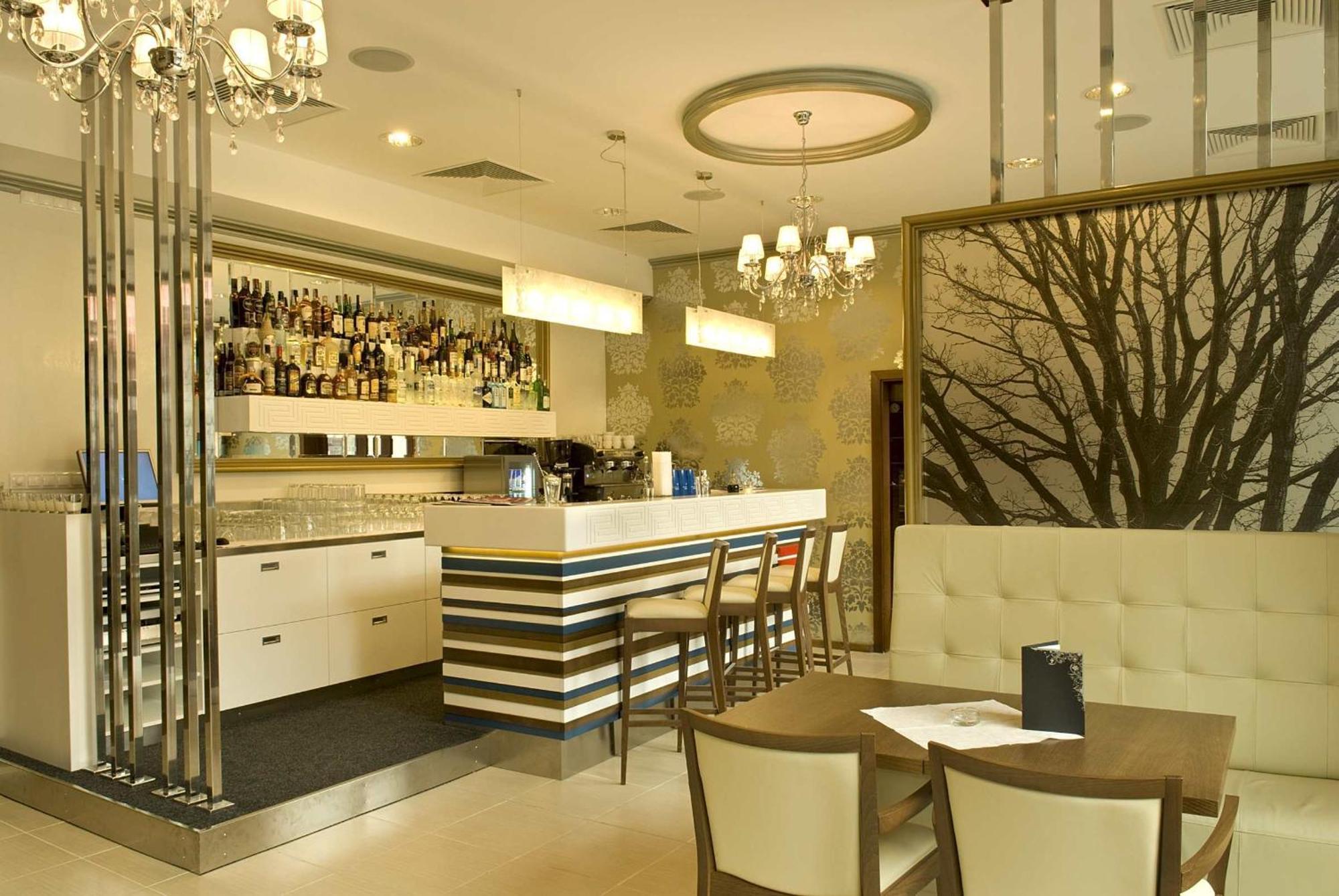 Hotel Academic Zvolen Ngoại thất bức ảnh