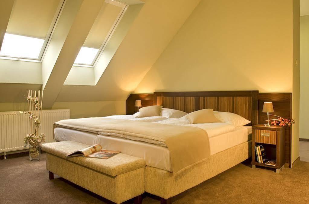 Hotel Academic Zvolen Ngoại thất bức ảnh