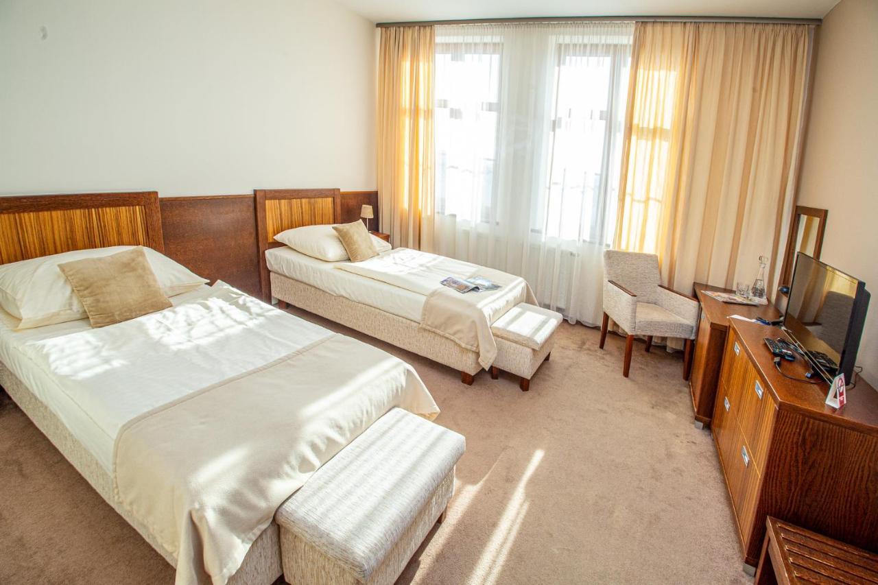 Hotel Academic Zvolen Ngoại thất bức ảnh
