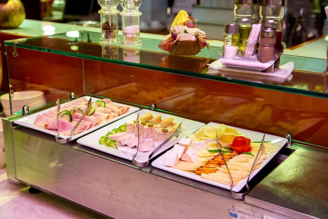 Hotel Academic Zvolen Ngoại thất bức ảnh